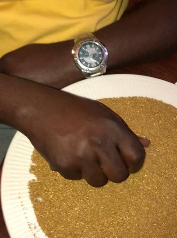 Gold dust 76.4 % plus usd.